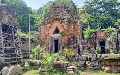 One Day Trip to Phnom Da, Ta Prohm Bati